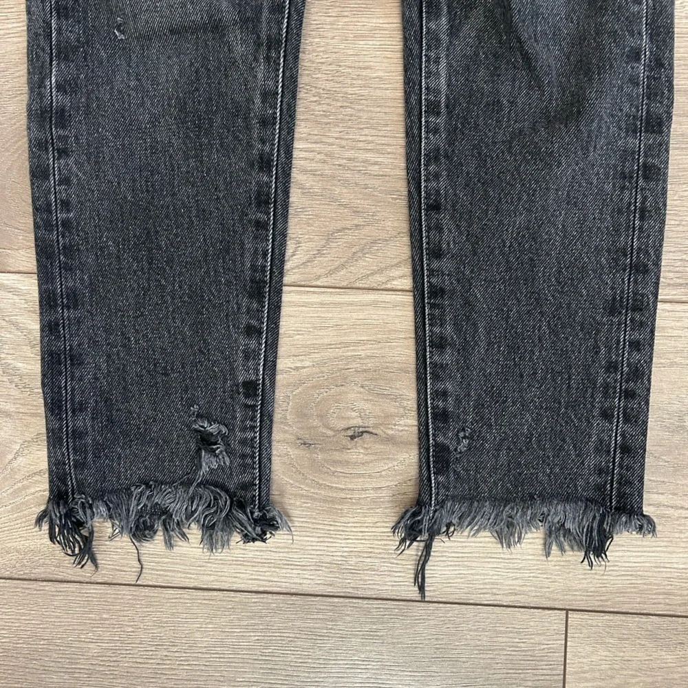 Moussy Vintage Charcoal Distressed Ankle Jeans Size 25